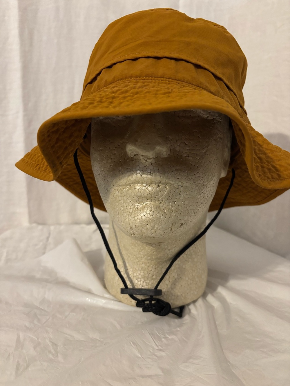 The North Face breeze brimmer
UPF 40 protection from the sun